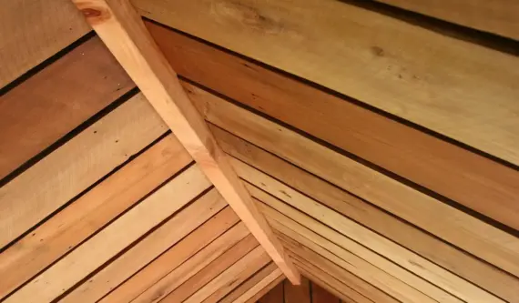 Hvad er en sokkel? Opdag dens rolle i byggeri, design og vedligeholdelse