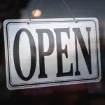 Hvordan stopper jeg kondens på ruderne i parcelhuset?