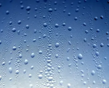 Hvordan stopper jeg kondens på ruderne i parcelhuset?